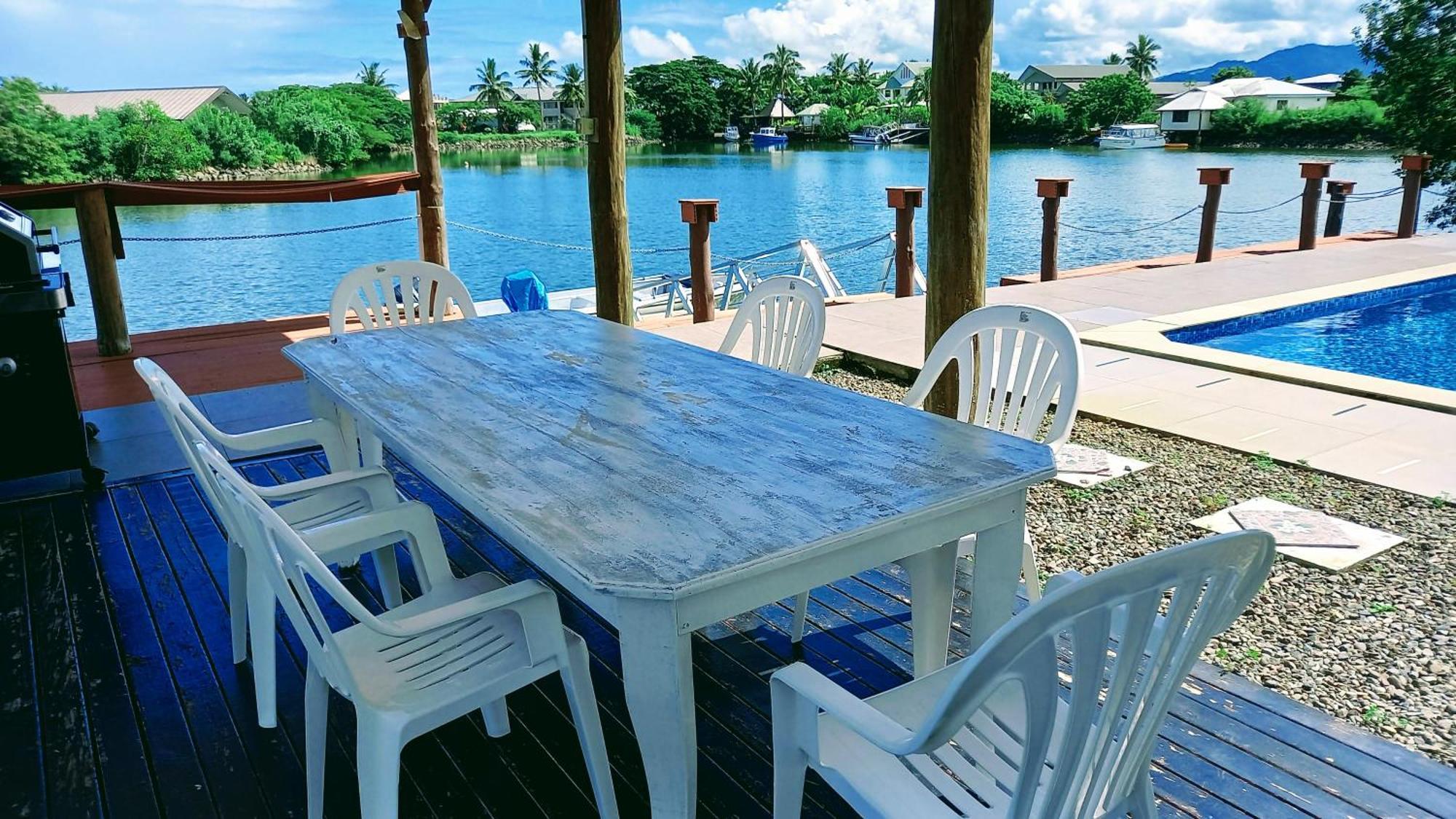 Waterfront Sunset Apartment نادي المظهر الخارجي الصورة